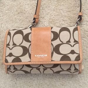 AUTH COACH crossbody wallet/purse